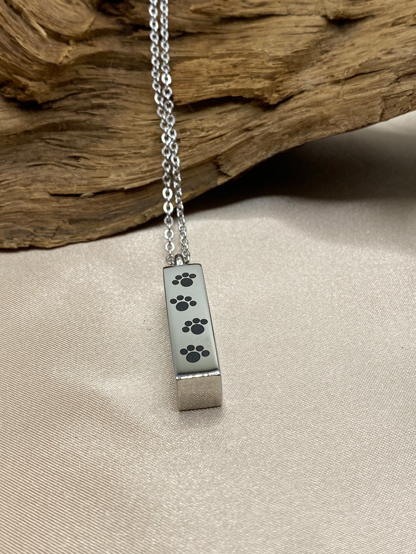 Engravable Silver Paw Print Bar Cremation Necklace – Pet Memorial Urn Jewelry for Ashes