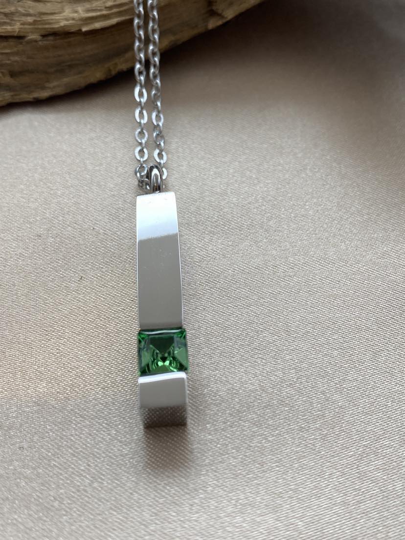 Green Birthstone Bar Cremation Necklace – Silver Memorial Urn Jewelry for Ashes