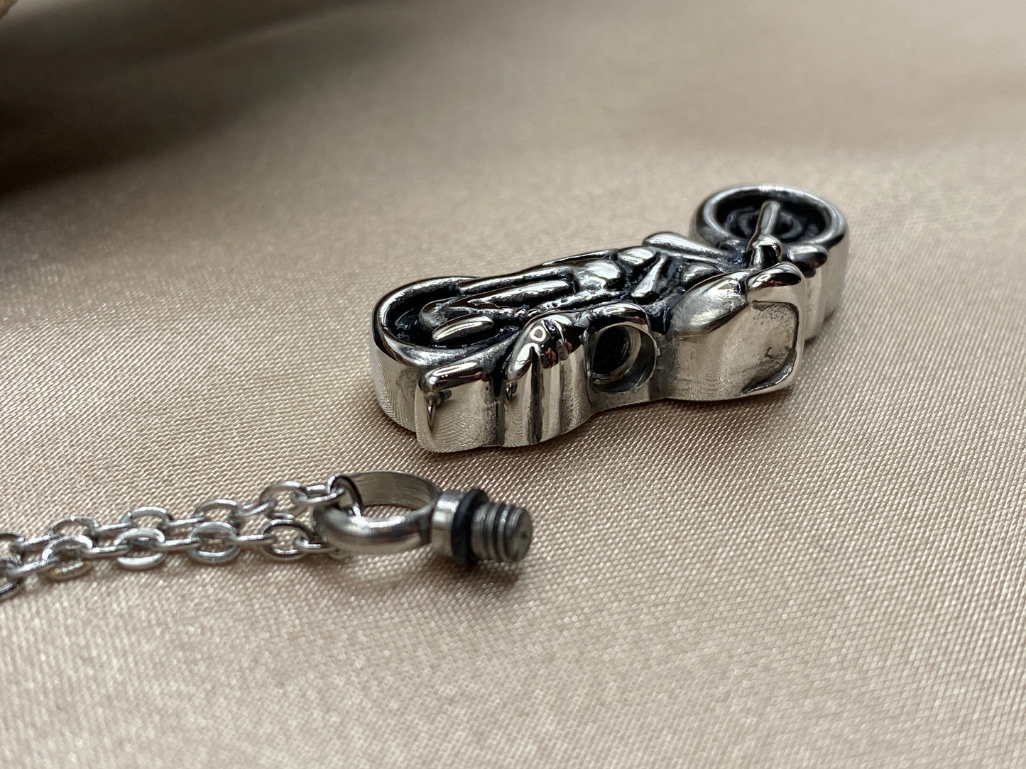 Motorcycle Cremation Necklace for Ashes – Biker Memorial Urn Jewelry for Dad or Loved One