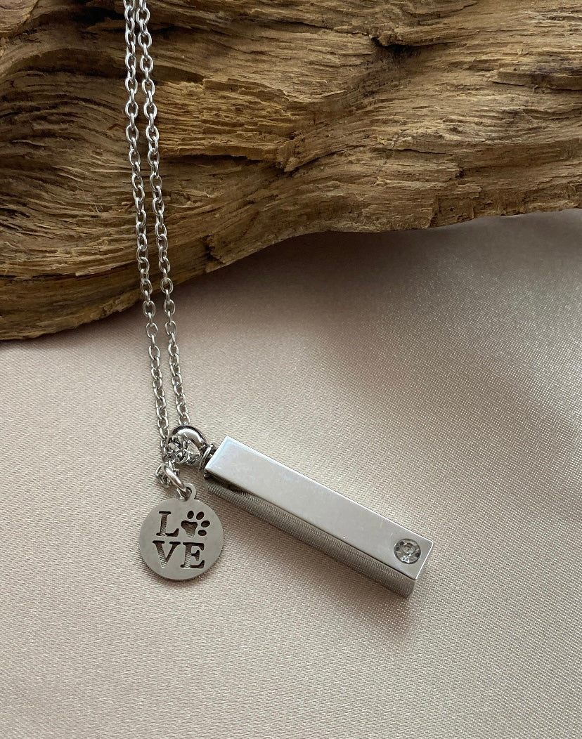 Pet Loss Cremation Necklace – Paw Print Bar Urn Jewelry with Rhinestone & “Love” Charm for Pet Ashes