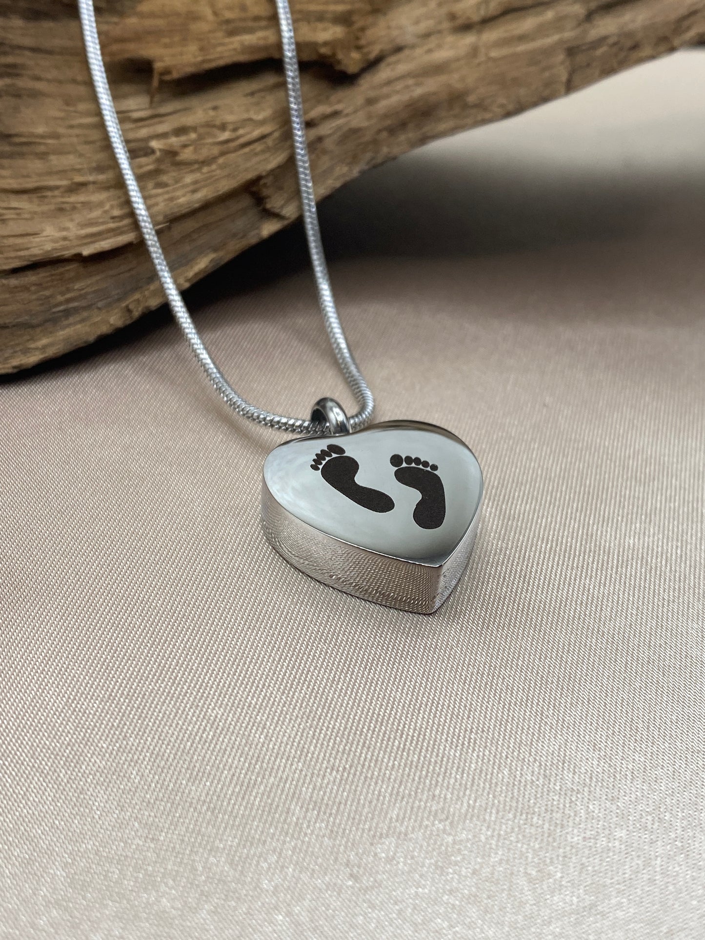 Heartfelt Tribute - Cremation Memorial Heart Urn Necklace for Baby Ashes