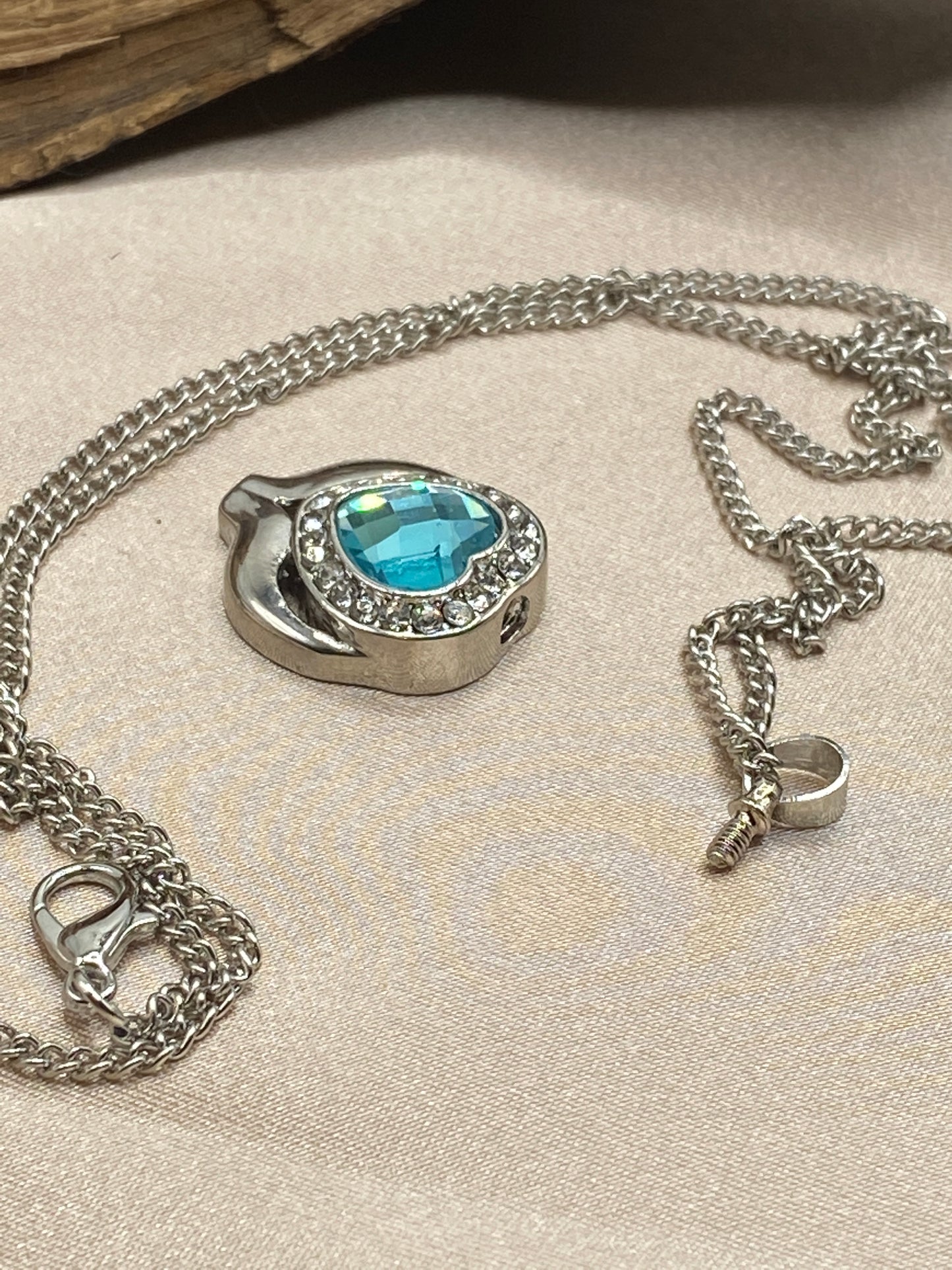 Blue Flower Heart Cremation Necklace – Memorial Jewelry for Ashes