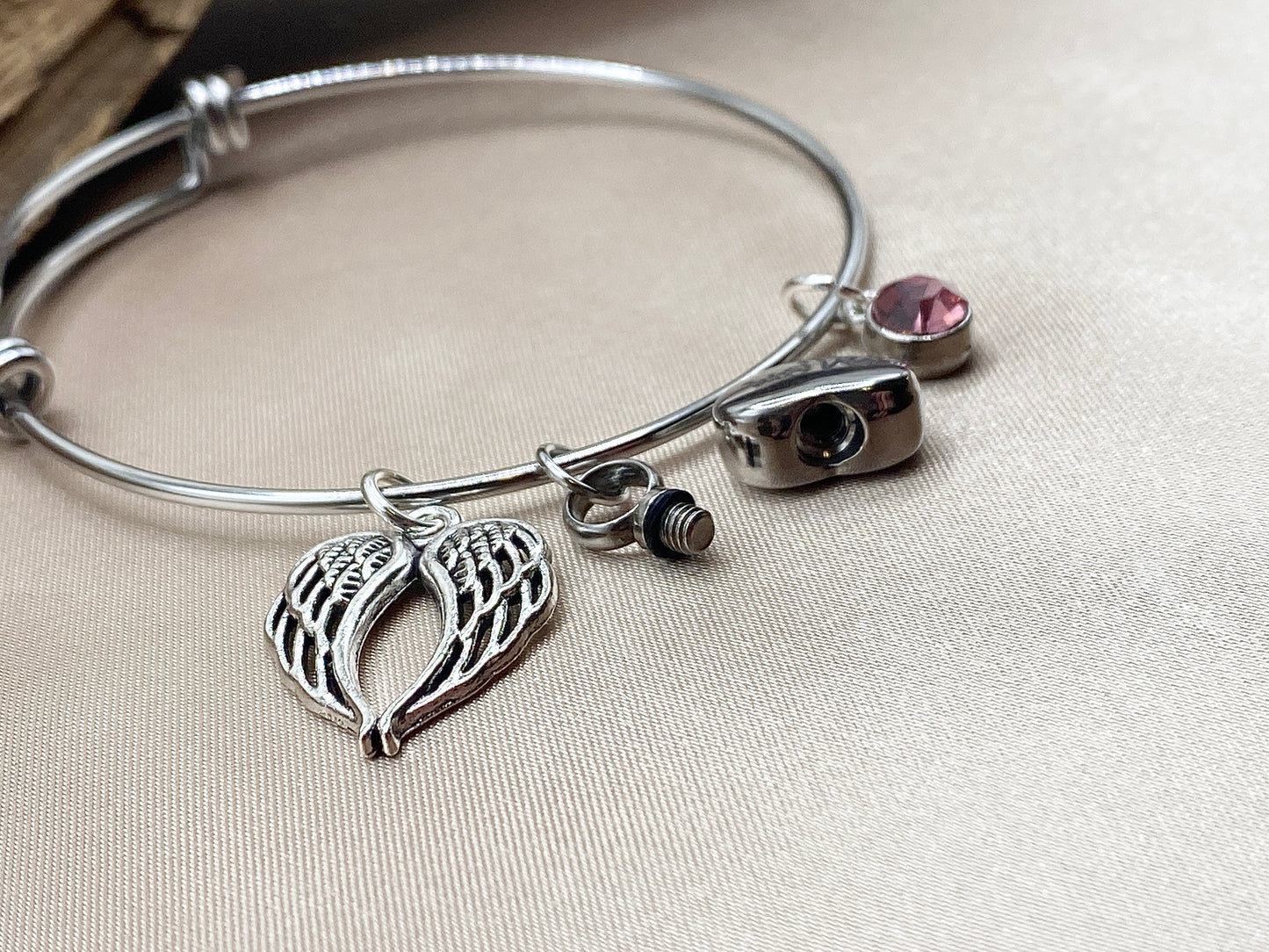 Elegant Cremation urn Jewelry bracelet for ashes