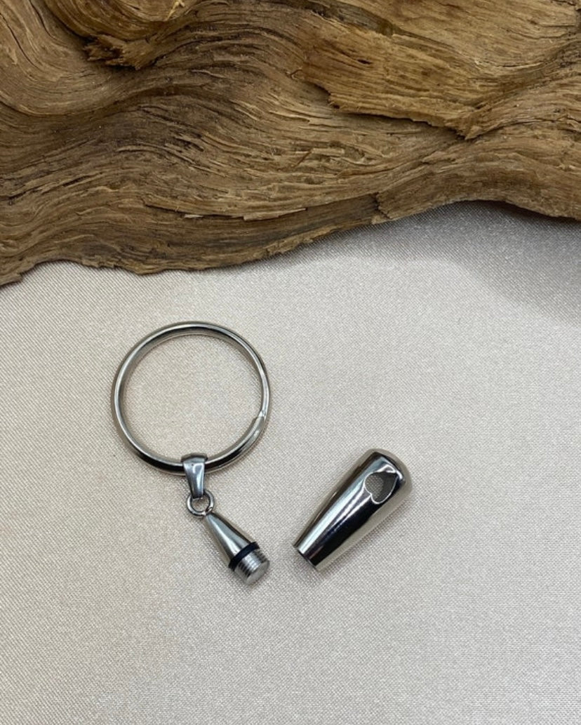 Teardrop Urn Keychain – Heart Cutout Keepsake for Ashes, Engravable