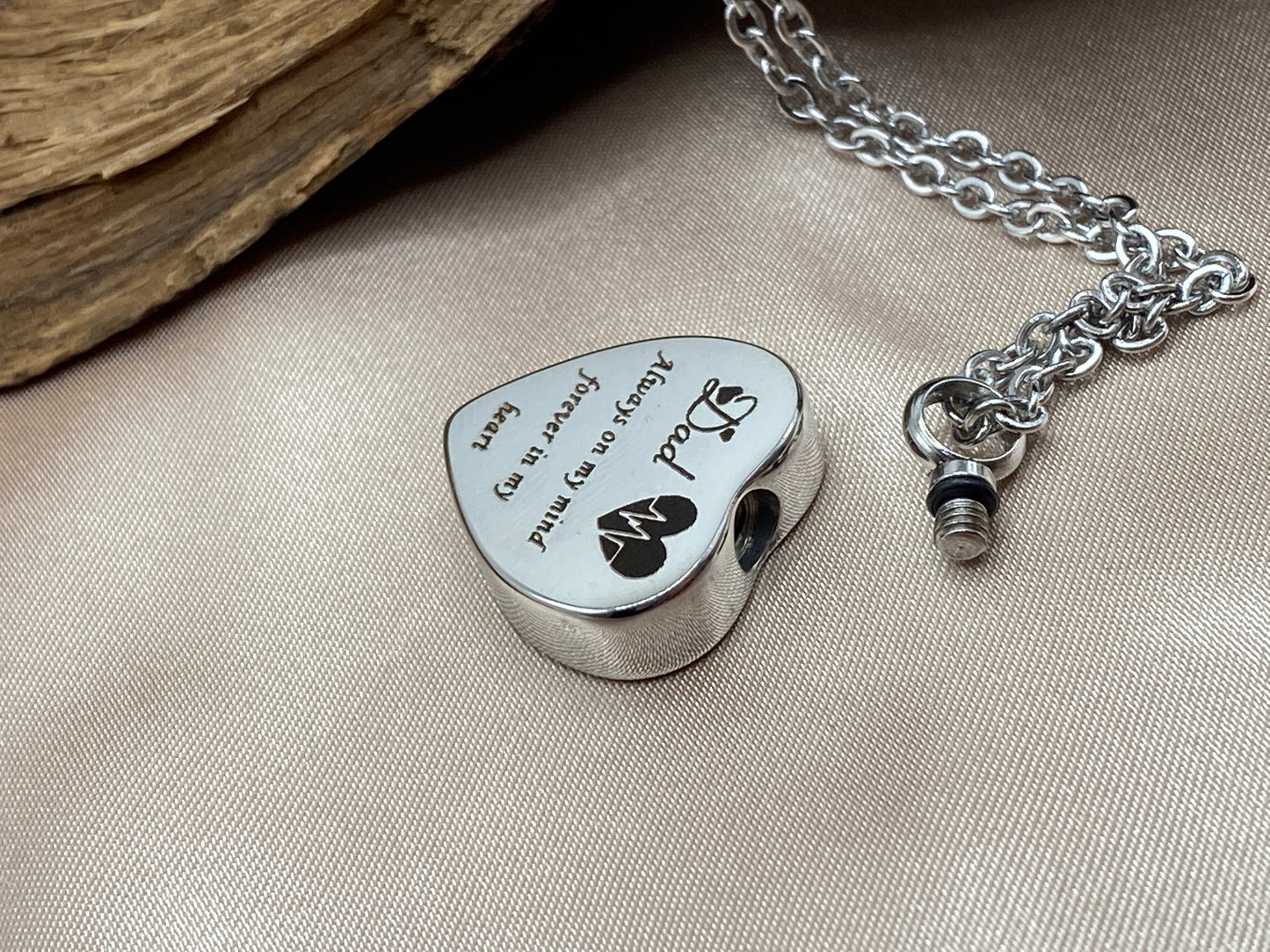 Openable cremation heart for Dad