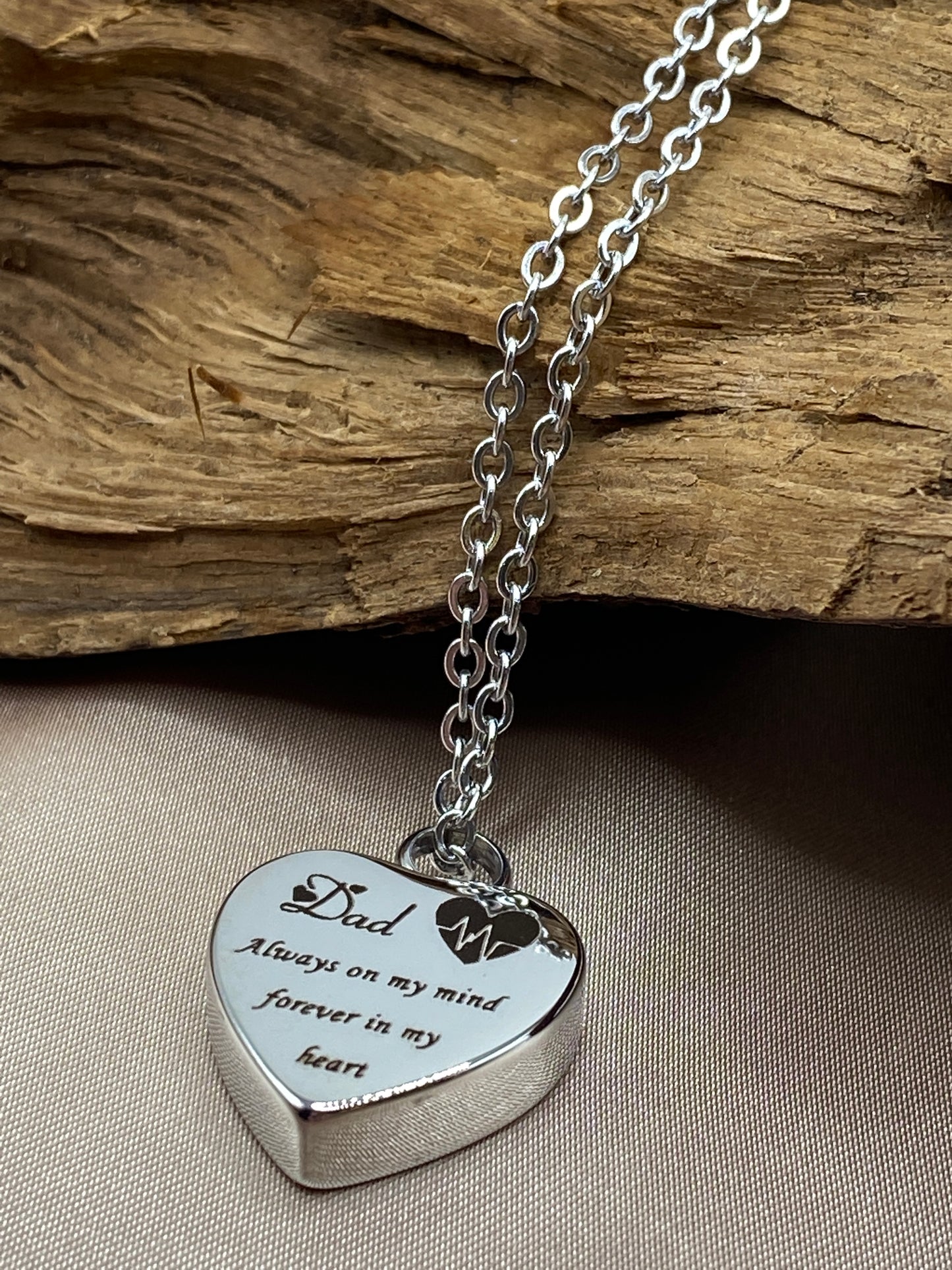 Stainless steel cremation heart with 20' chain