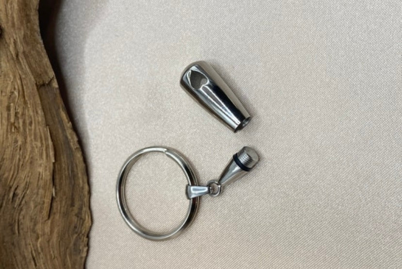 Teardrop Urn Keychain – Heart Cutout Keepsake for Ashes, Engravable
