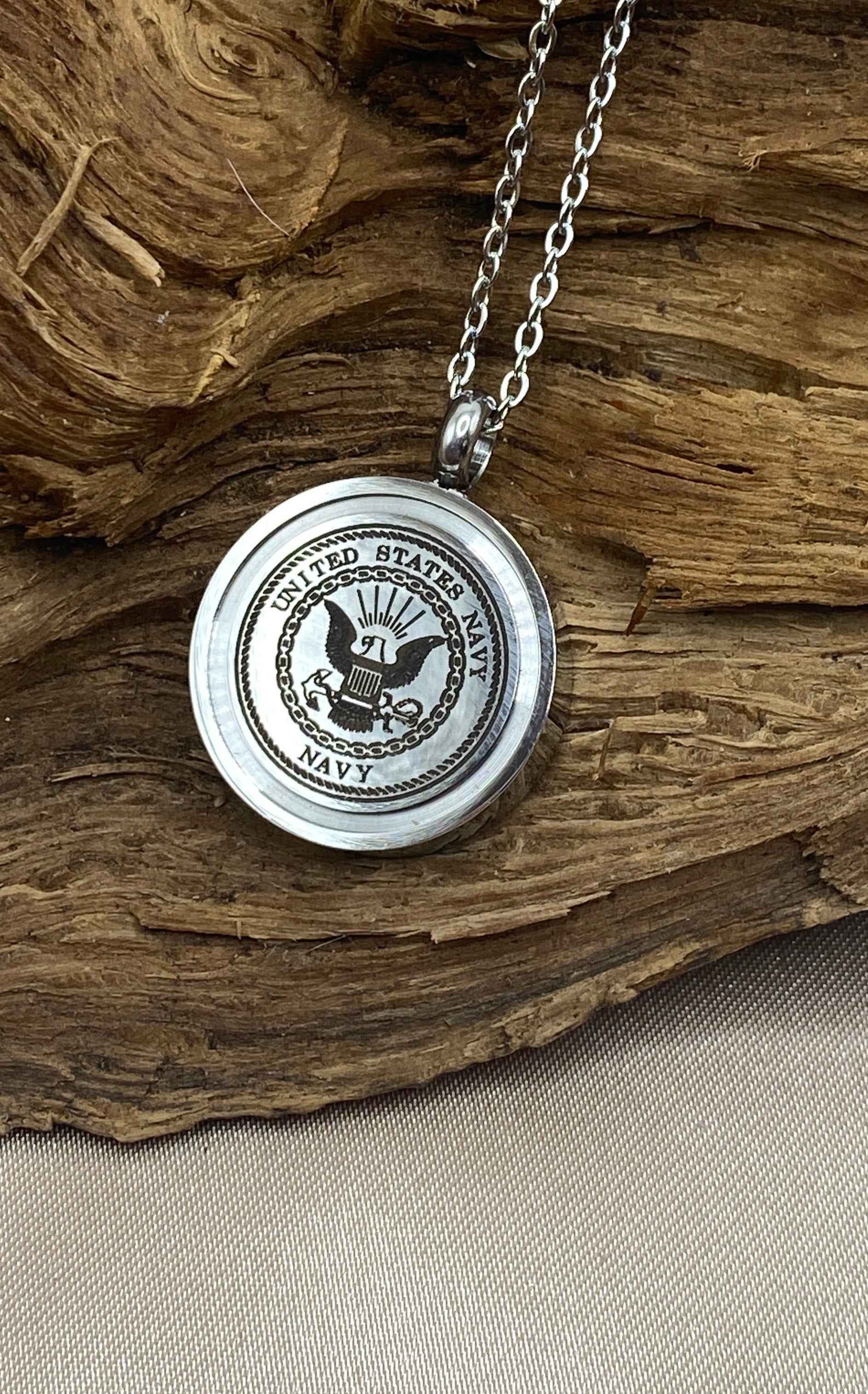 Stainless steel cremation pendant