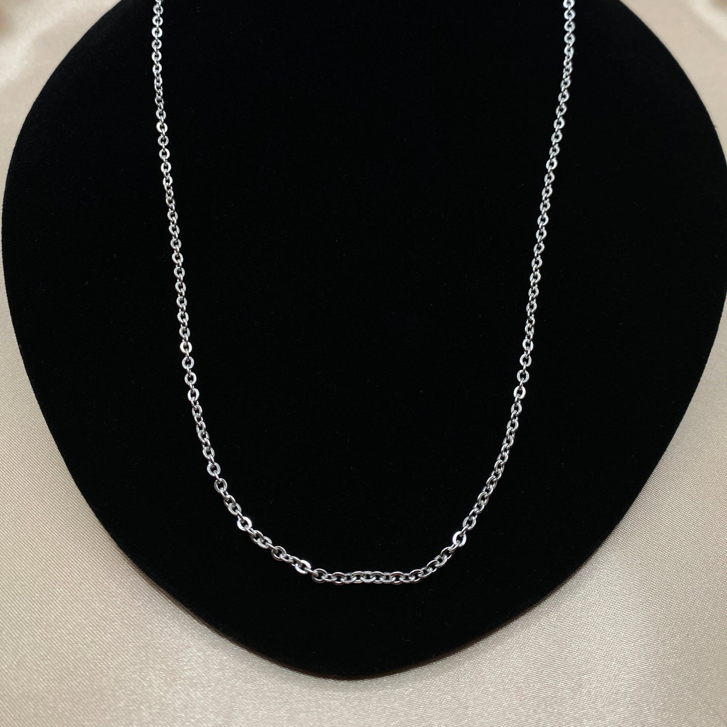 Adjustable chain