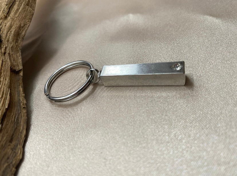 Silver Bar Memorial Cremation Keychain – Stainless Steel Ash Holder with Clear Stone