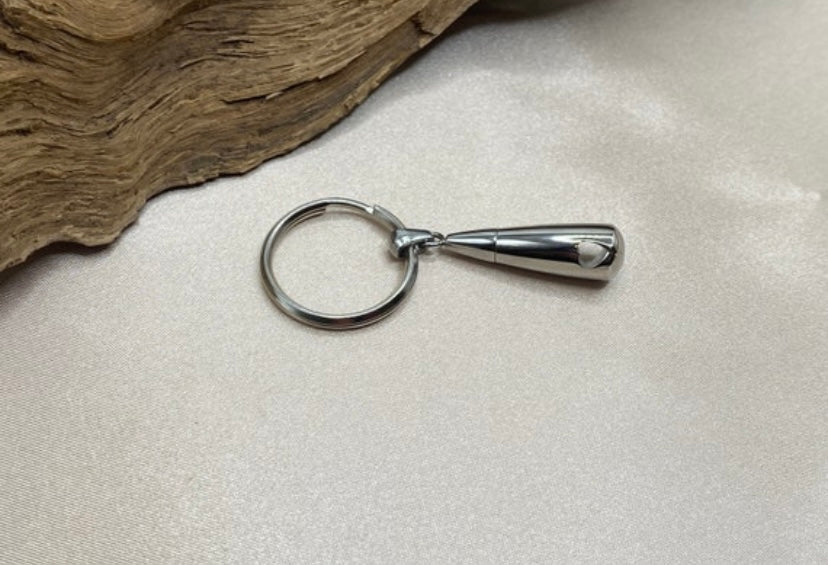 Teardrop Urn Keychain – Heart Cutout Keepsake for Ashes, Engravable