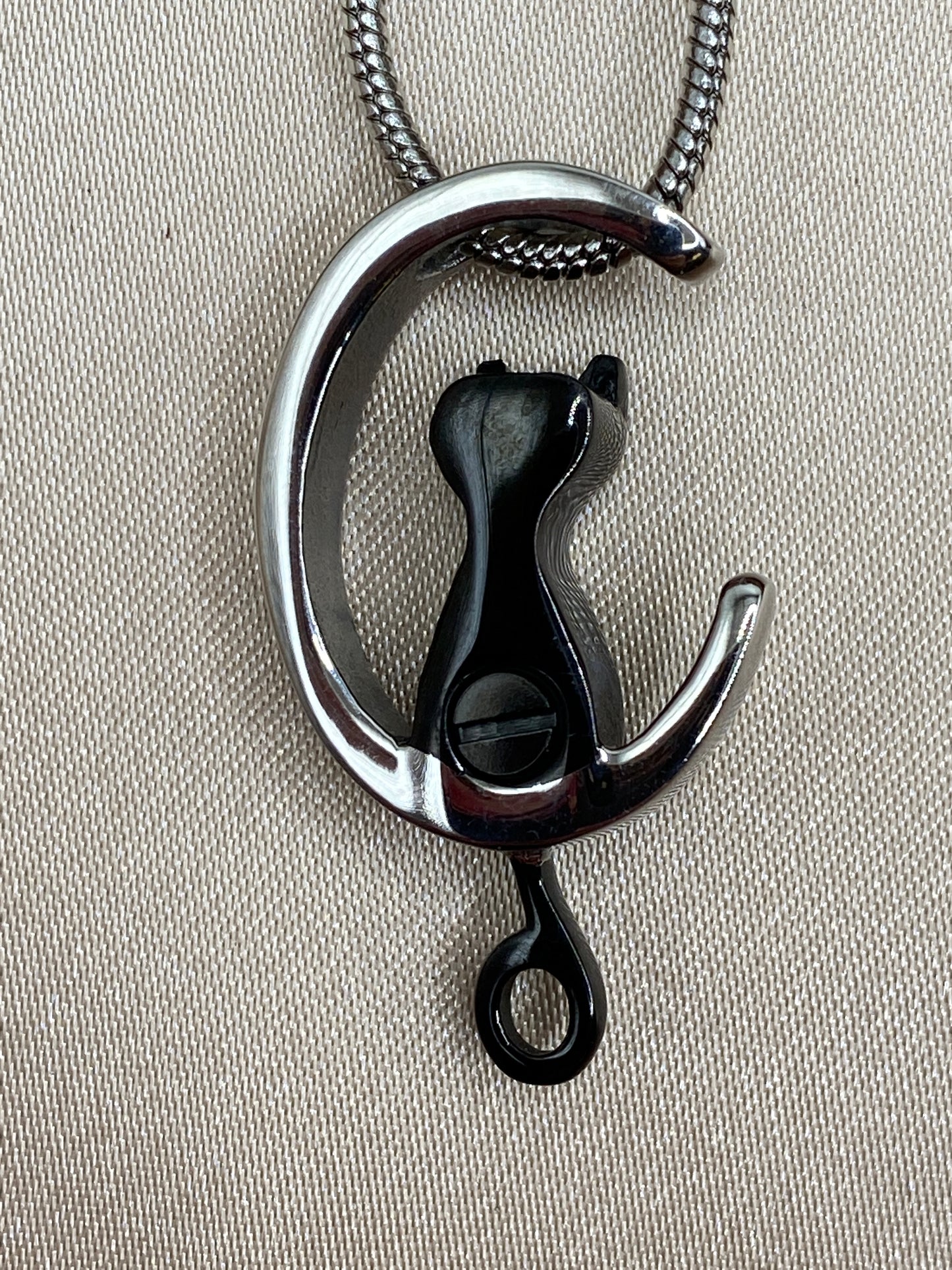 Back of cremation pendant