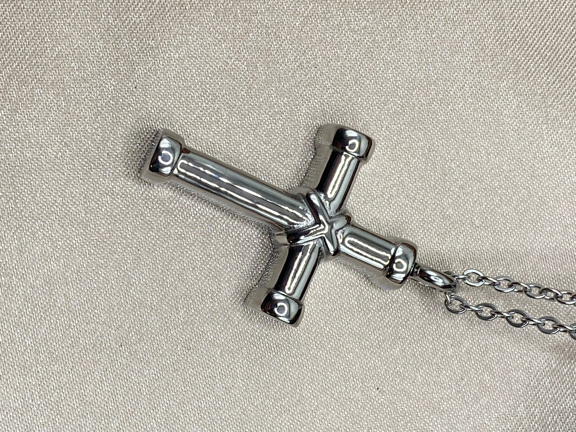 memorial urn necklace