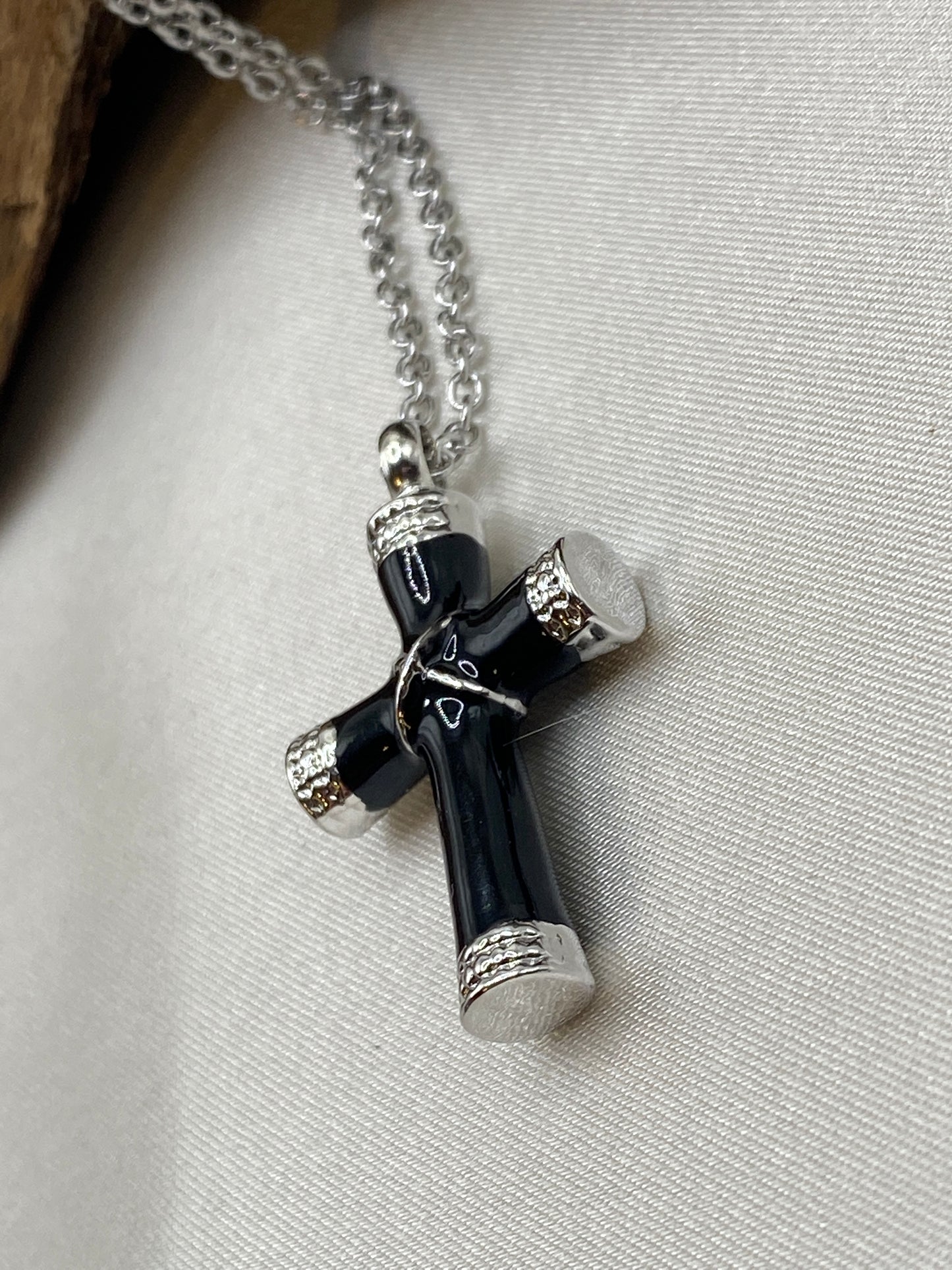 Cross Cremation Necklace - Rope Winding Cross Urn Necklace - Memorial Keepsake Jewelry - Urn Pendant Necklace - Keepsake Necklace for Ashes